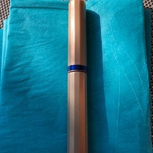 L’Oréal Lash Out Waterproof Mascara Black